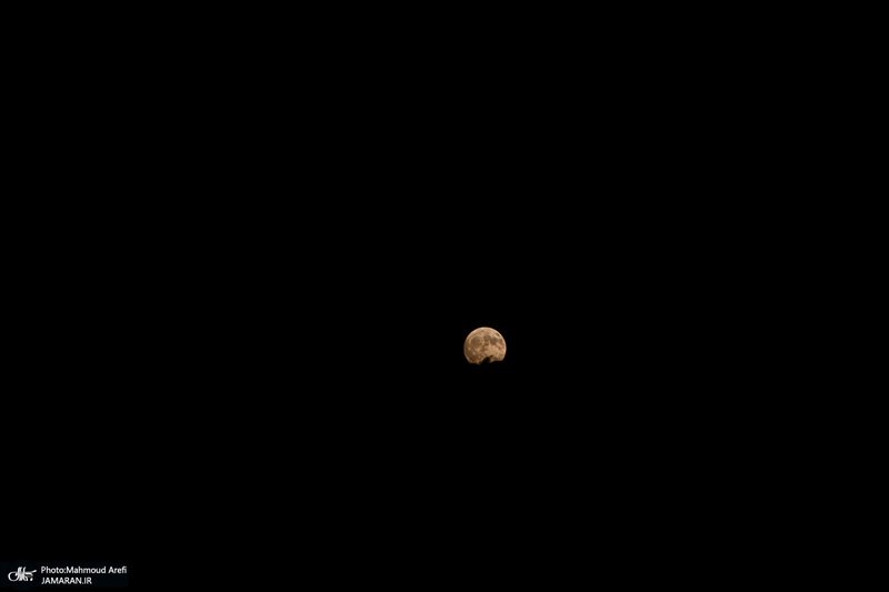 پدیده نادر «ابر ماه خاویاری»
