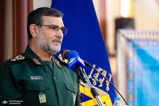 تنگسیری، فرمانده نیروی دریایی سپاه: جنگ طلب نیستیم، اما تا آخرین لحظه با کسی که به کشور ما تجاوز کند، می‌جنگیم/ بهای تسلیم شدن، گران‌تر از جنگ خواهد بود/ سرنوشت هر ناوشکنی که بخواهد به ما حمله کند، غرق شدن خواهد بود