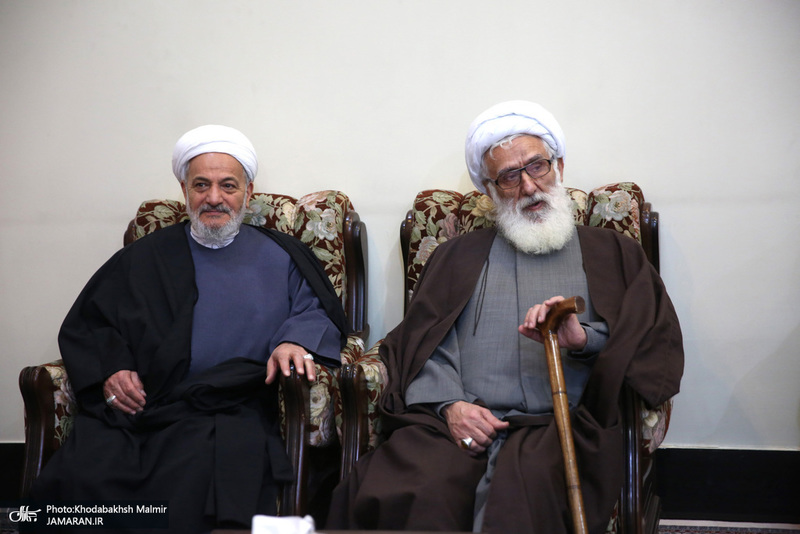 دیدار جمعی از روحانیون با سید حسن خمینی