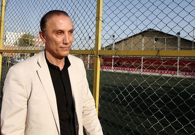 حمید درخشان بخشی از طلبش را به پرسپولیس بخشید