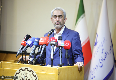 مدنی‌زاده: در طبقه منفی دو و حین جنگ، تعیین‌تکلیف بانک آینده آغاز شد/ کنترل تورم بدون اصلاح ناترازی بانکی و بودجه ممکن نیست/ اداره کشور در شش ماه گذشته بسیار سخت بود