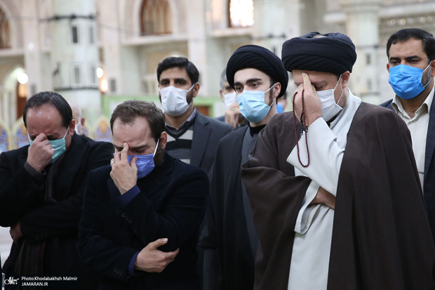 وداع با پیکر مطهر شهید محسن فخری زاده در حرم امام خمینی(س)