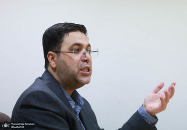 یک کارشناس ارشد دیپلماسی انرژی تشریح کرد: دام خودساخته بن‌سلمان، چرخه‌ای است که عربستان را به سقوط اقتصادی می‌کشاند/نیروهای مسلح ایران باید به جای هدف‌گیری میادین نفتی، روی شریان‌های جایگزین متمرکز شوند
