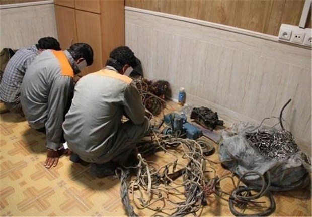 سارقان تجهیزات برقی در شرق  استان کرمان دستگیر شدند