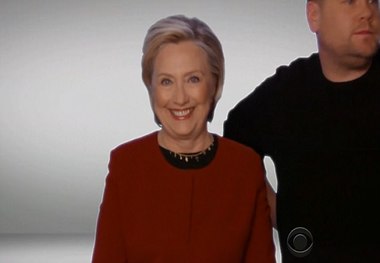 تصاویر/ کتابخوانی جنجالی علیه ترامپ