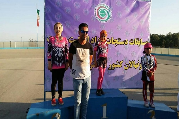 دختر اسکیت سوار ارومیه ای مقام سوم کشور را کسب کرد