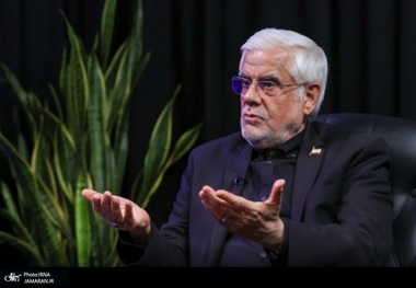 محمدرضا عارف: از پیام رهبر انقلاب الزام به تغییر را برداشت کردم/ ما نباید فکر کنیم پس مسائل حل شده، مسائل کماکان وجود دارد و مسئولیت و تعهد و دِین ما نسبت به مردم بیشتر شده است/ شرط دور شدن از تهدید، حضور مردم و خدمتگزاری خوب به مردم است