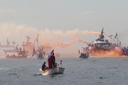 جشن قهرمانی خاص روی کشتی؛ پایکوبی در دریای سیاه+عکس