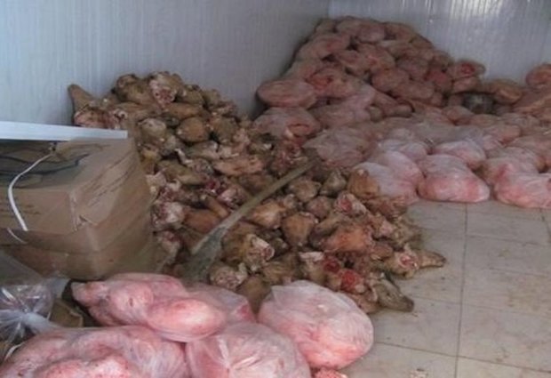 حدود سه هزار کیلوگرم گوشت فاسد در فردیس معدوم شد