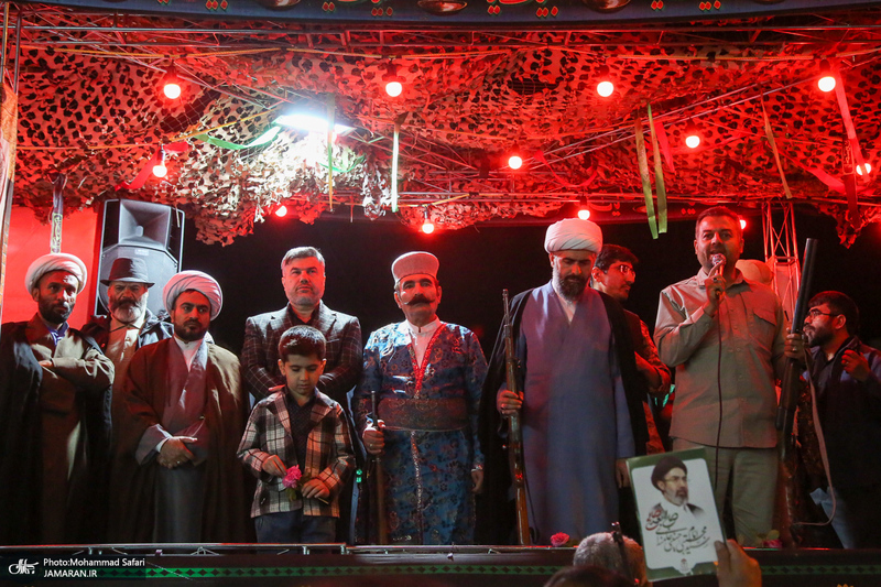 اجتماع عشایر فسا در حمایت از رزمندگان جبهه ی مقابله با دشمن آمریکایی - صهیونی