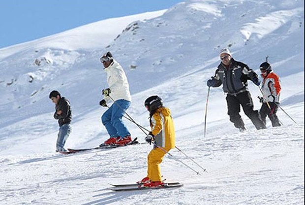 اردوی تیم ملی اسکی در پیست بین المللی دیزین کرج  لغو شد