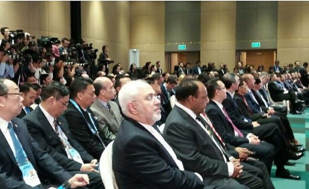 ظریف در اجلاس وزیران امورخارجه آسه آن حضور یافت