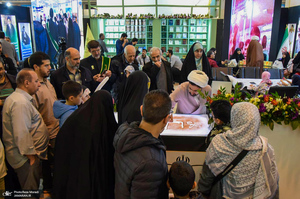  غرفه موسسه تنظیم و نشر آثار امام خمینی (س) در سی و سومین نمایشگاه بین المللی قرآن کریم-4