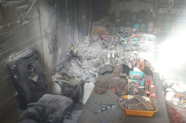 آتش سوزی یک مغازه پلاستیک فروشی در قزوین مهار شد