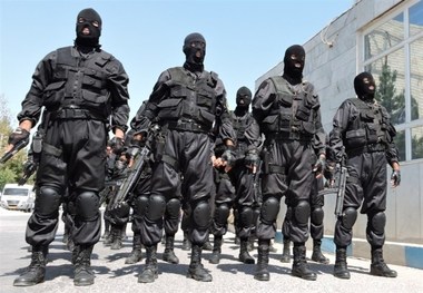 توضیح معاون امنیتی قم درباره کشته شدن دو نفر/ مرگ نوجوان ۱۷ ساله با تیر فلزی بوده/ پروتکل نیروی انتظامی استفاده از تیر پلاستیکی است