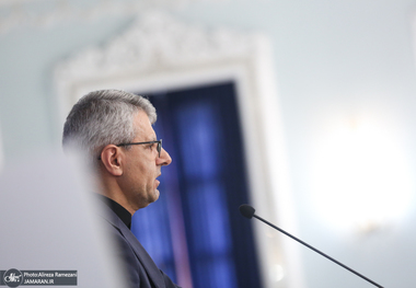 سخنگوی وزارت خارجه: غارت کشتی‌های حامل نفت ایران دزدی دریایی است

