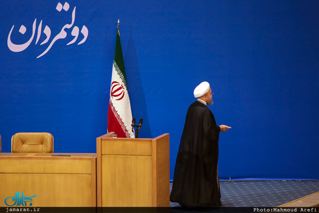 روحانی سمنان را به مقصد تهران ترک کرد