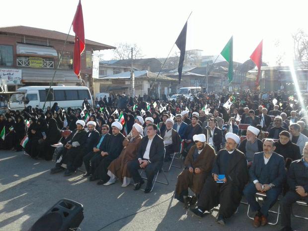 صبر جمعی نیاز جدی امروز برای تدوام انقلاب اسلامی است
