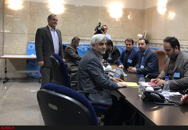 نام‌نویسی هاشمی‌طبا و استاد دانشگاه ساکن آمریکا در انتخابات ریاست جمهوری