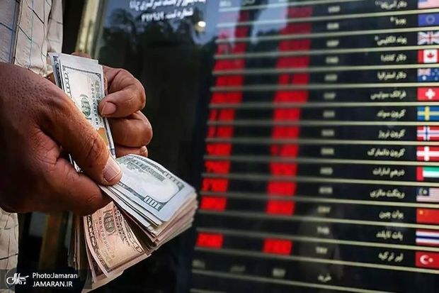 جلسه فوق‌العاده شورای هماهنگی دستگاه‌های نظارتی درباره نابسامانی‌های بازار ارز در سازمان بازرسی کل کشور؛ وضعیت موجود بازار ارز با حضور وزیر اقتصاد، رئیس کل بانک مرکزی و جمعی از اقتصاددانان کشور بررسی شد/ فرصت یک هفته‌ای برای ارائه راهکارهای عملیاتی