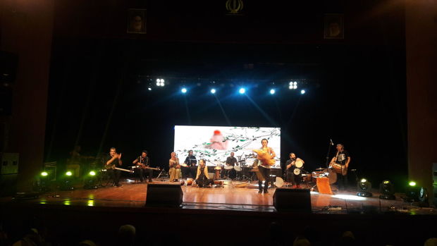 کنسرت موسیقی گروه رستاک در گرگان برگزار شد
