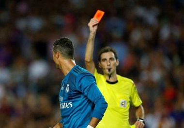 کنایه رونالدو به نیمکت بارسلونا پس از اخراج+ تصاویر
