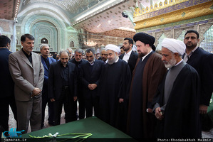 ادای احترام حسن روحانی به امام خمینی و رییس فقید مجمع تشخیص مصلحت نظام