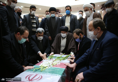 تشییع پیکر شهید محسن فخری زاده در حرم مطهر امام خمینی با حضور سید حسن خمینی