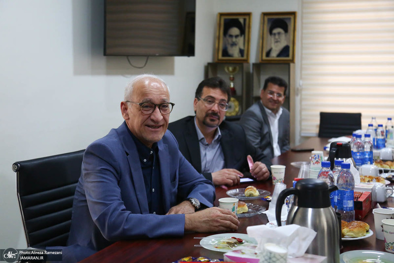 دیدار نوروزی برخی از چهره های سیاسی و دانشگاهی با محمدرضا عارف