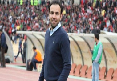 خلیلی مشکلی برای نشستن روی نیمکت پرسپولیس ندارد
