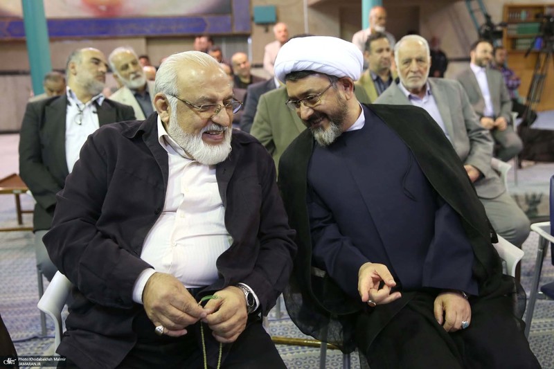 مراسم رونمایی از کتاب کارگزار صدیق در حسینیه جماران