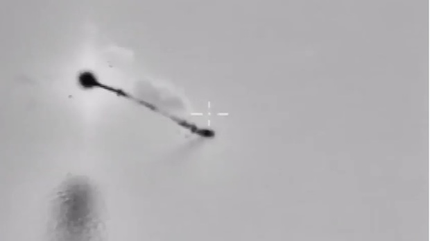 واکنش فرمانده هوافضای سپاه به اظهارات صهیونیست ها: همه موشک ها به هدف خورد