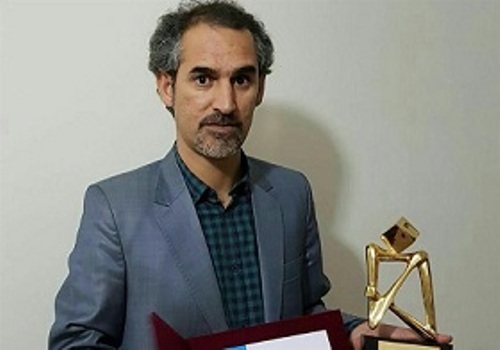 کاریکاتوریست اردبیلی رتبه دوم دوسالانه بین ‌المللی کاریکاتور تهران را کسب کرد
