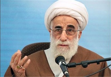 آیت الله جنتی : فقط از یک جا حقوق میگیرم