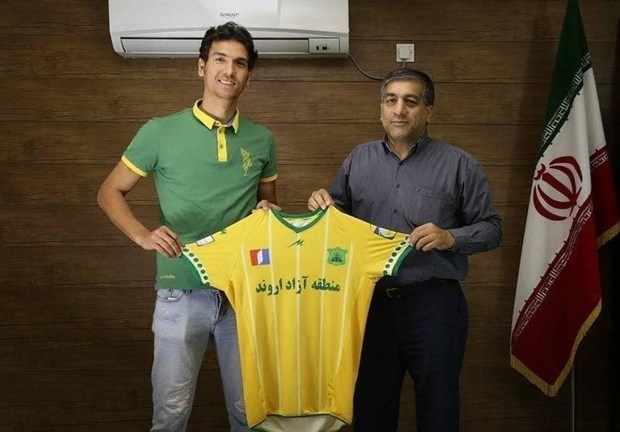 یک بازیکن جدید به صنعت نفت آبادان پیوست+ عکس
