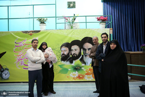 بازدید گردشگران نوروزی از بیت امام خمینی(س) در جماران -2