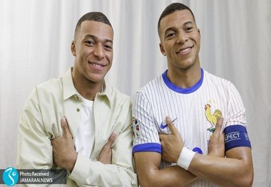 ویدیو| تعجب امباپه از مجسمه خودش!