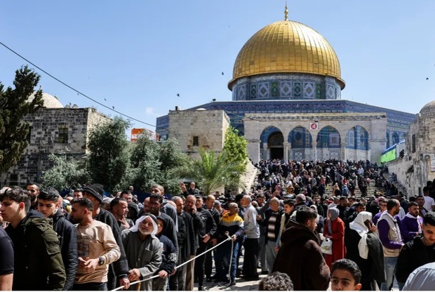 حضور 250 هزار فلسطینی در مسجد الاقصی در آخرین جمعه ماه رمضان 
