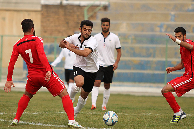 2 دیدار از هفته دوم لیگ برتر فوتبال آذربایجان غربی برگزار شد