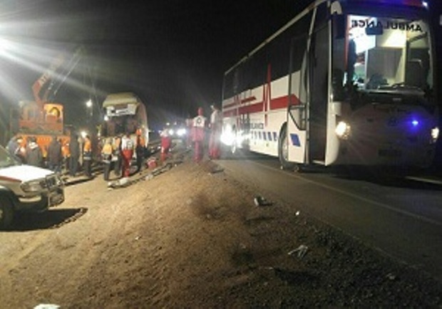 واژگونی اتوبوس در جاده دیهوک - فردوس، 9 کشته و 36 مجروح برجا گذاشت