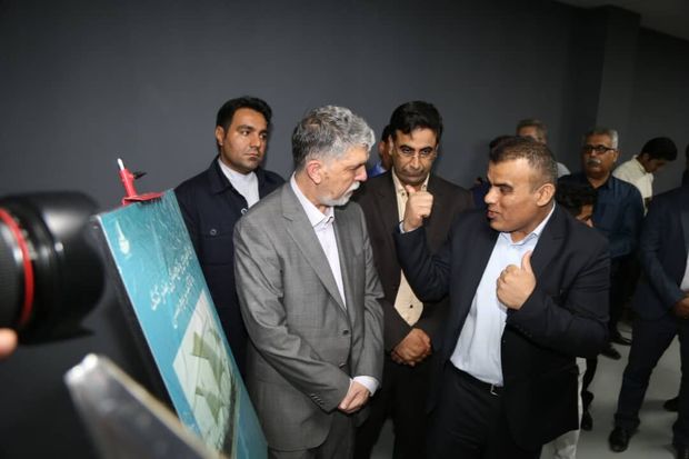نگارخانه بندرلنگه با حضور وزیر فرهنگ و ارشاد اسلامی به بهره برداری رسید