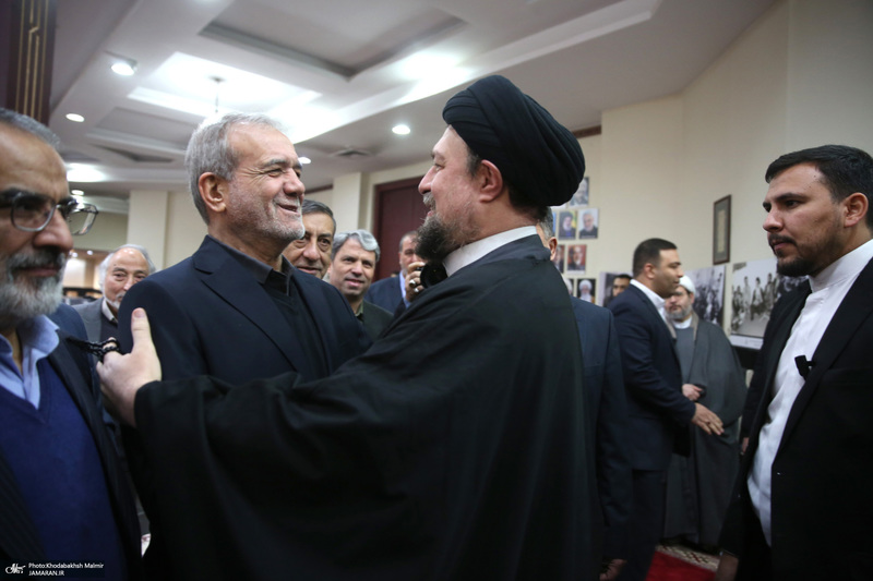 حاشیه تجدیدمیثاق رئیس جمهور و اعضای دولت با آرمان‌های بنیانگذار جمهوری اسلامی ایران