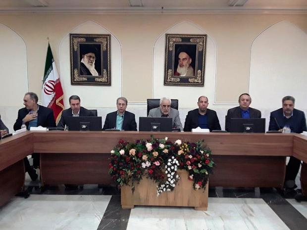 استاندار اصفهان: مدیران استان محافظه کاری را کنار بگذارند