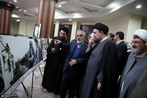 بازدید سید حسن خمینی از نمایشگاع عکس امام امت