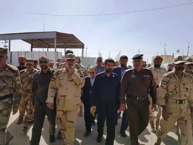 استاندار خوزستان و نماینده دولت عراق در مرزشلمچه دیدار کردند