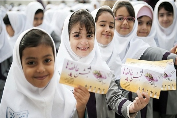 30 هزار پاکت جشن عاطفه ها بین دانش آموزان مهابادی توزیع شد