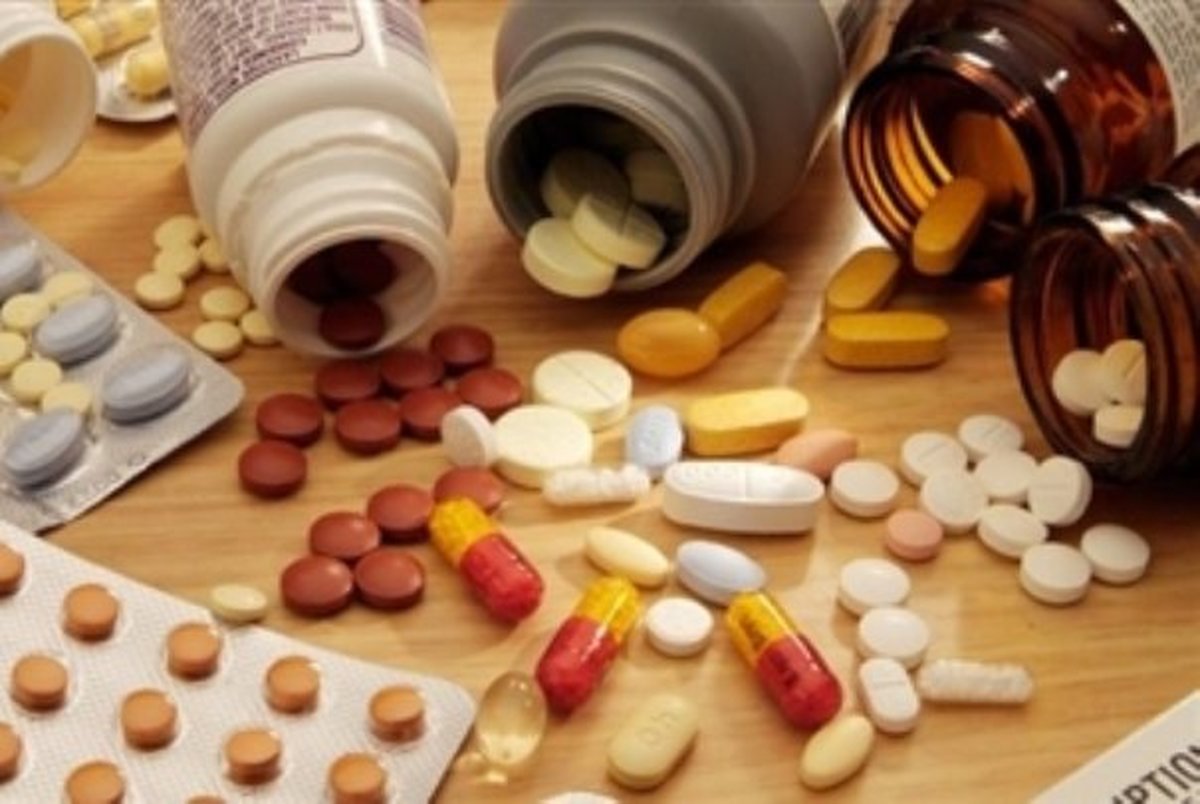 ۵۰ درصد بیماران داروها را طبق دستور پزشک مصرف نمی کنند