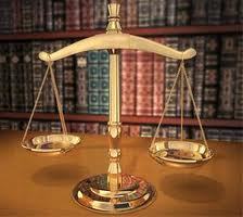 همه دانش آموختگان حقوق باید وکیل شوند؟