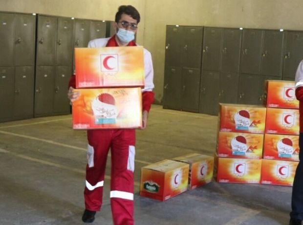 بیش از ظهرچهار هزار بسته بهداشتی بین خانوارهای نیازمند کردستانی توزیع شد