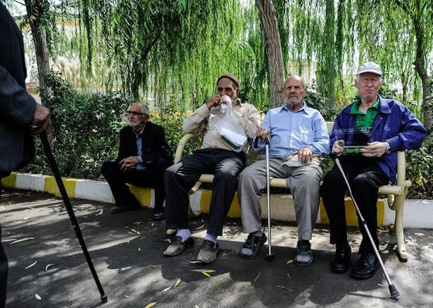 بسته حمایتی دولت به بازنشستگان پرداخت شد
